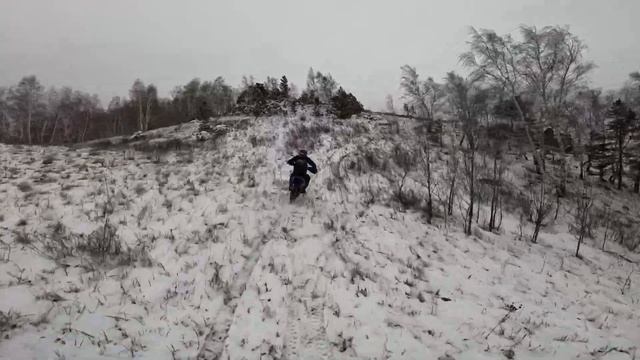 Эндуро ранней зимой смотреть онлайн