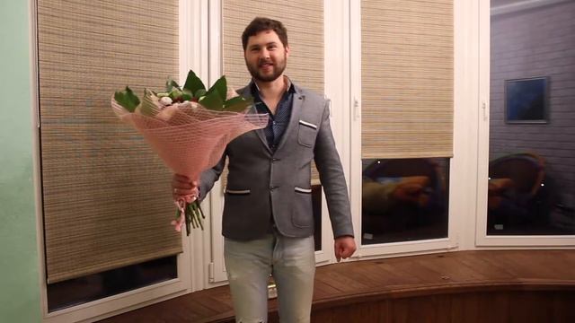 Чем порадовать девушку недорого смотреть онлайн