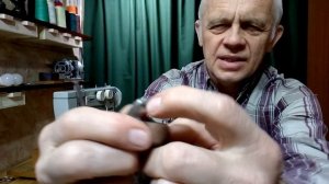 Почему путает верхнюю нитку внизу на машине ПМЗ-2М