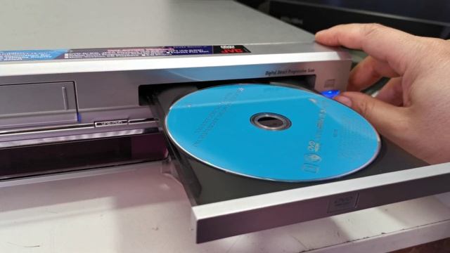 JVC HR-XV3 6 Head HiFi Stereo VHS VCR DVD Combo Recorder Player