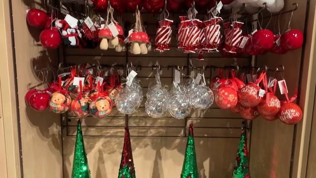 Видео 3 Новогоднее настроение - коллекция новогодних игрушек от бренда Maisons du Monde смотреть онлайн