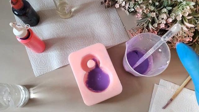 Мыло к 8 Марта Сирень♥ Как заливать силиконовую форму♥ Как доставать мыло♥ смотреть онлайн