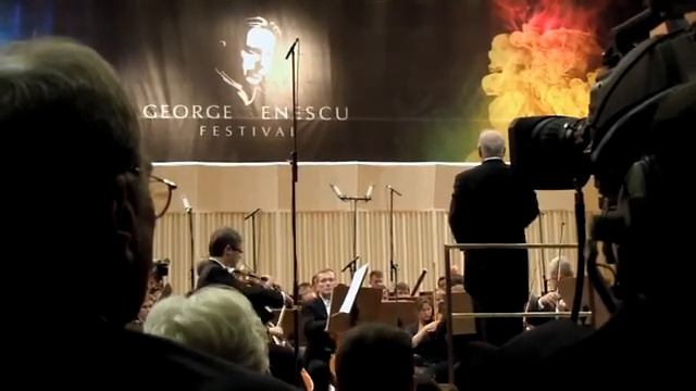 Enescu Bucuresti Barenboim StaatkapBerlin Elgar s02 04 смотреть онлайн