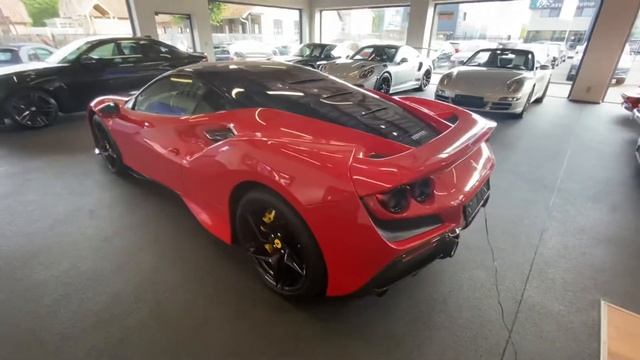 Ferrari F8 tributo in Rosso Corsa смотреть онлайн