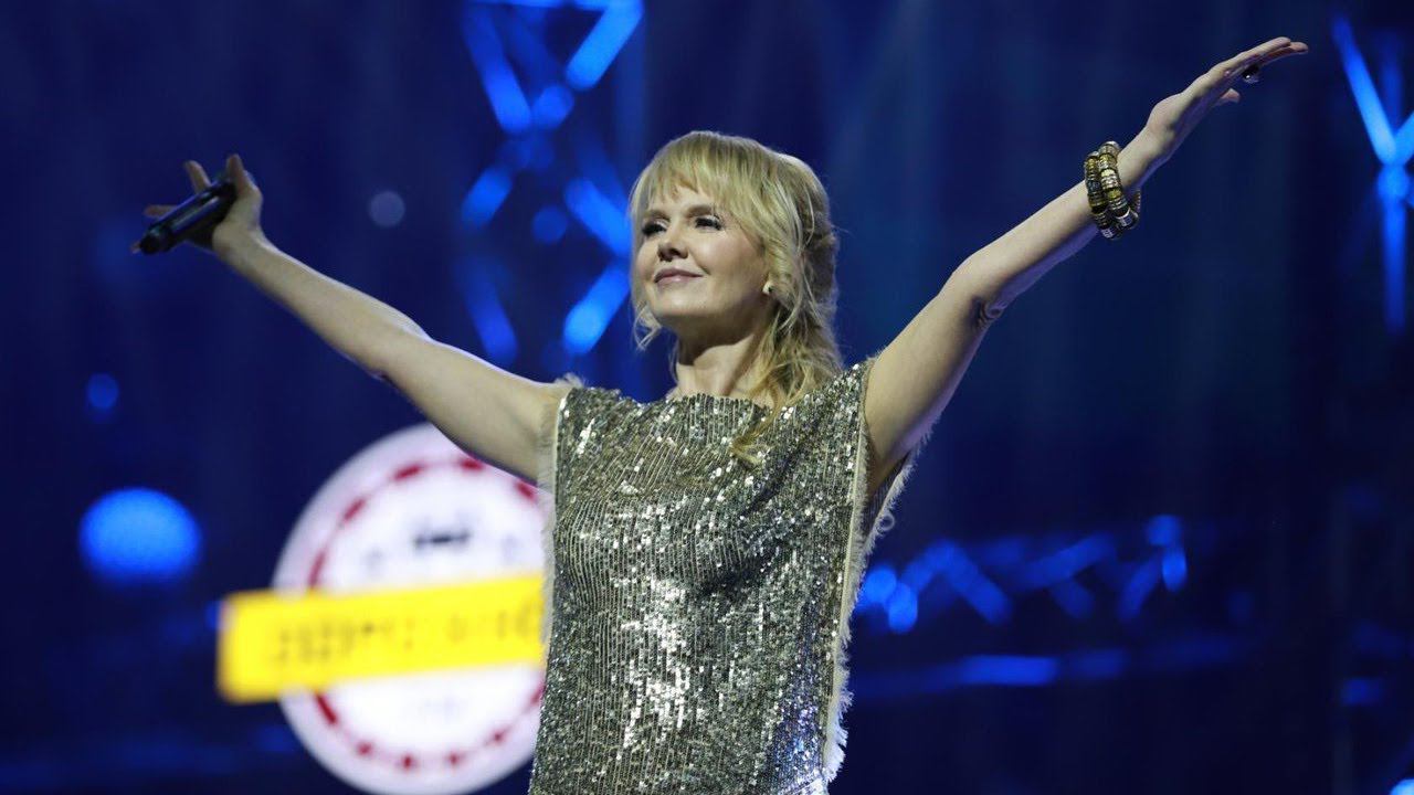 Валерия - Сердце разорвано ("Все звёзды Дорожного радио") смотреть онлайн