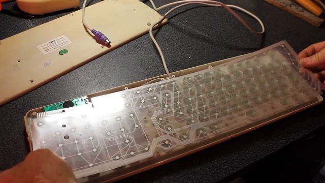 Быстрый ремонт старой клавиатуры PS/2 смотреть онлайн