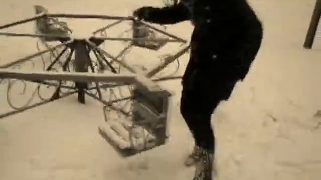 Вращене карусели 2010 (Мое первое видео) смотреть онлайн