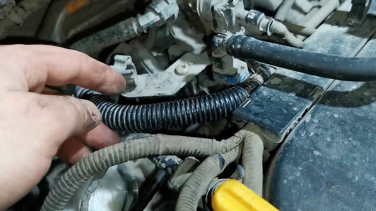 Дергается двигатель на холостом ходу, на холодную и загорается Чек и ABS Chevrolet Aveo T300 смотреть онлайн