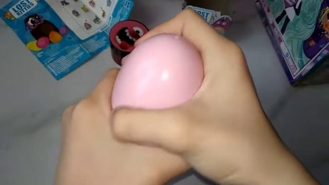 Подарки на окончание 1 класса. Часть 2. Распаковка. смотреть онлайн