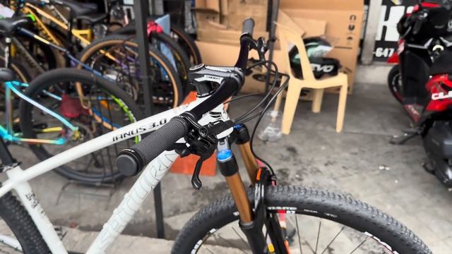 ETO NA SATURN JANUS V3 BUILD BIKE NAPAKA POGI DITO LANG SA PAPS BIKESHOP смотреть онлайн
