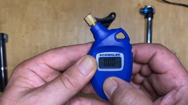 Велонасоси Topeak,Giyo iGauge та манометр від Schwalbe смотреть онлайн