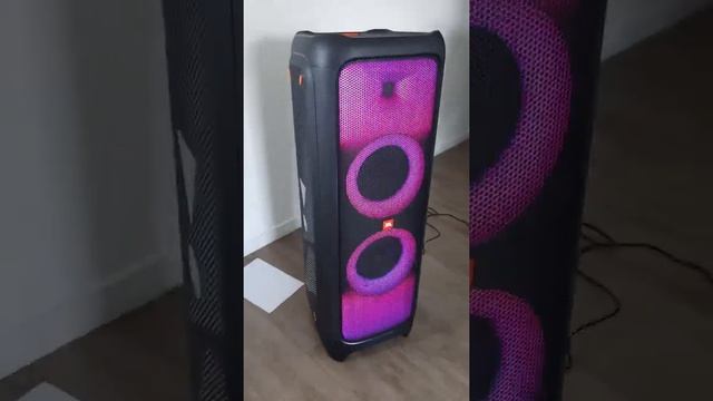 JBL Partybox 1000 !! VERY LOUD ??? смотреть онлайн