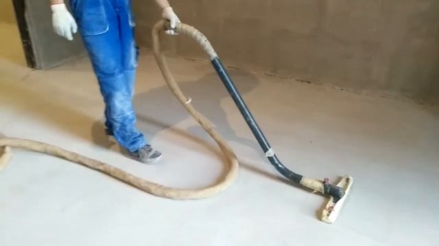 Обеспыливание бетонного основания/Технология устройства полимерных наливных полов от ГК "СТРАТУС" смотреть онлайн