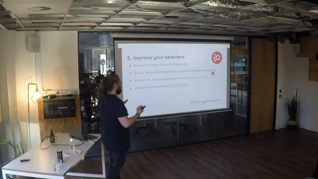 Improving Render Performance - Mike Oram - PHPSW: Lightning Talks, June 2022 смотреть онлайн