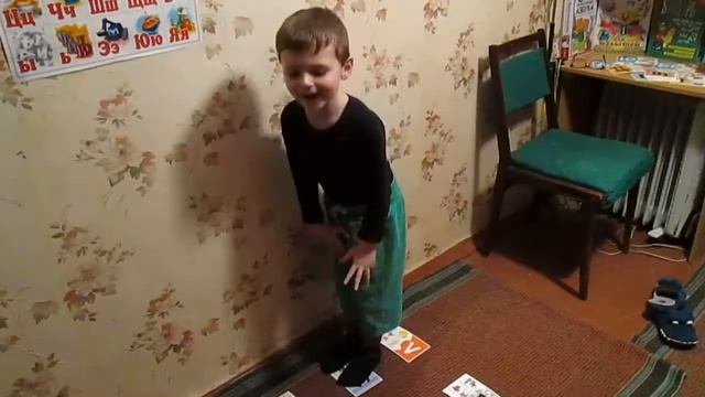 Учимся читать вместе с Владиком. Учим буквы, развиваем внимание смотреть онлайн