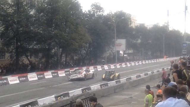 Nismo G-Drive Show - Екатеринбург 25.08.2013г. ( часть 1 ) смотреть онлайн