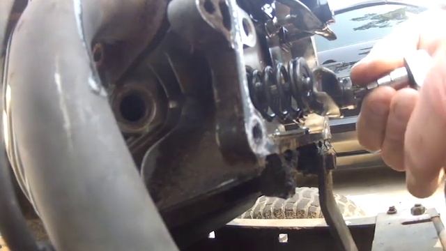 Briggs and Stratton INTEK 19.5HP motor not starting (How to fix a Valve Clearance Issue) смотреть онлайн