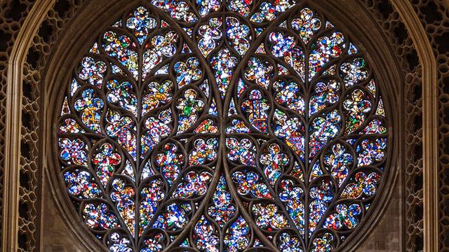 Olympus Location Photo-Soundbite 9. Cathedral City of Lincoln смотреть онлайн