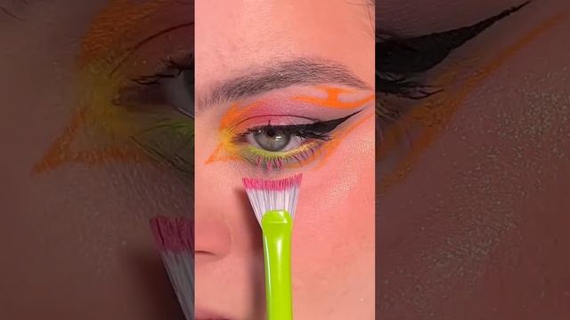 Супер тушь от Beauty Bomb Acid Summer ? смотреть онлайн