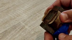 Самодельный размагничиватель из старого телевизионного трансформатора ТВЗ.