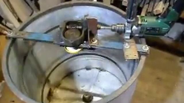 Установка дрели на медогонку смотреть онлайн