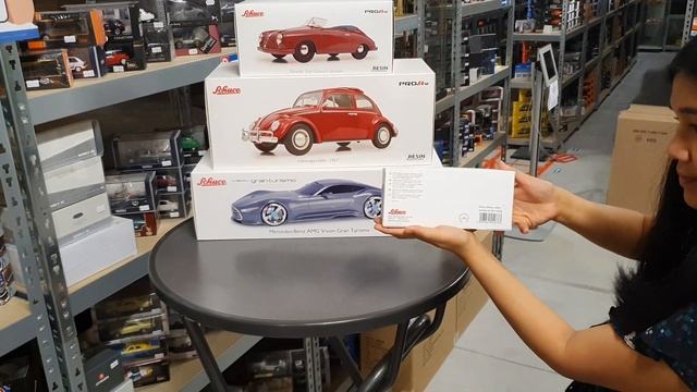 SCHUCO AND IXO MODEL MINIATURE CARS: RESIN MODEL CARS / DIECAST MODEL CARS - SEPTEMBER 2022 SHIPMEN смотреть онлайн