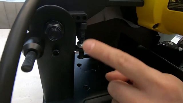 STANLEY SSC22 2200W Торцовочная пила по металлу смотреть онлайн