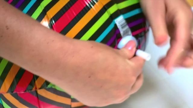 Defy Gravity - Episode 1 - 18" Stick Balloons смотреть онлайн