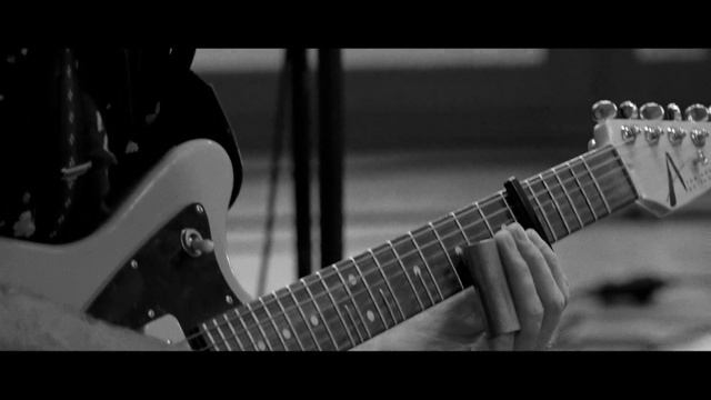 TEASER Midget ! & Gavin Bryars 'Qui Parle Ombre' смотреть онлайн
