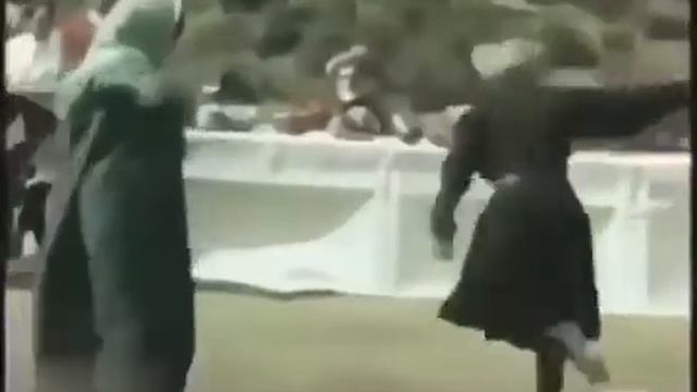 Супер Кавказский танец.Дед и Бабуля зажигает,. смотреть онлайн