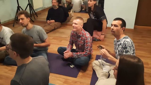 Mantra Hare Krishna смотреть онлайн