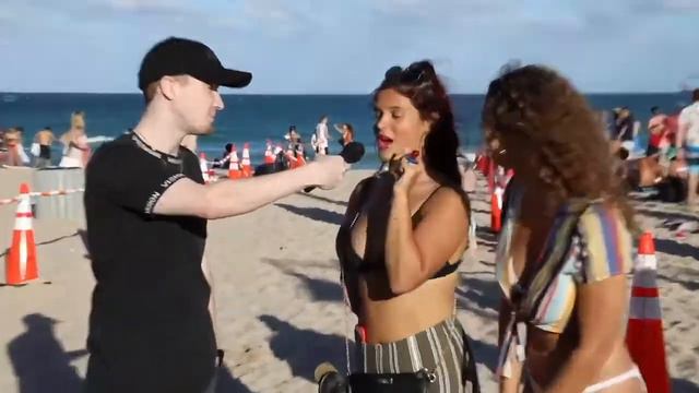 The world of tubers : thirst trap videos смотреть онлайн