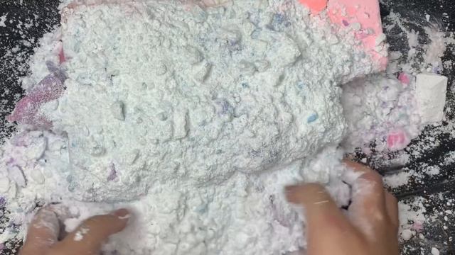SATISFYING COLOURFUL PASTE POURING -8 Block Gym Chalk Crumble