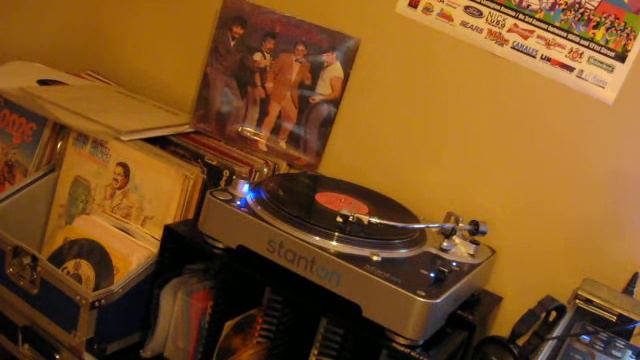 Frankie Dante y Los Rebeldes - Vuelve el Rumbero смотреть онлайн
