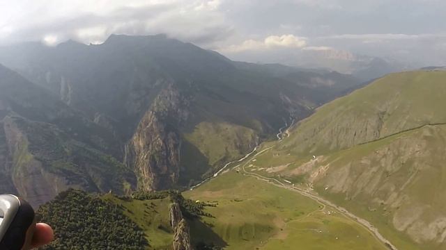 Чегем. Полет на параплане. смотреть онлайн