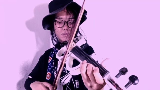 Danse Macabre op.40 (Camille Saint Saens) - electric violin cover смотреть онлайн