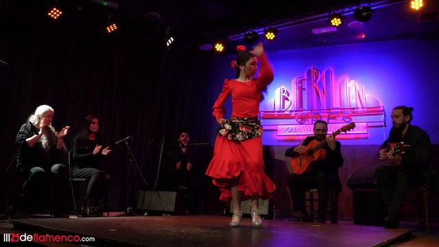 Andrea Martin bailaTangos - Escuela el Lucero смотреть онлайн