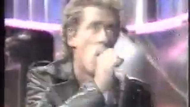 Roger Daltrey and Carl perkins - Hound dog смотреть онлайн