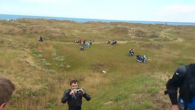 Мотопробег "Крым 2013". Выезд с Арабатской стрелки. смотреть онлайн