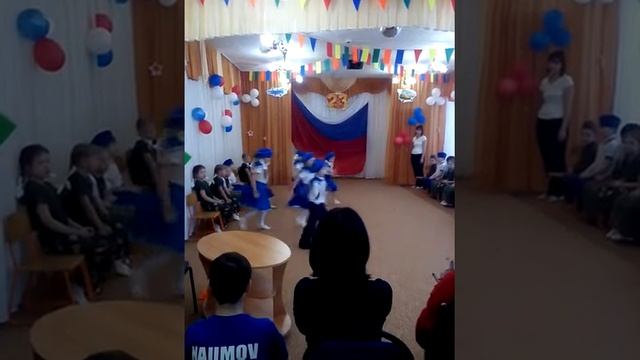 Танец моряка и морячек в детском саду!!! смотреть онлайн