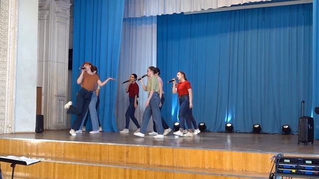 Песня " Городок" из мюзикла "ПраймТайм" смотреть онлайн