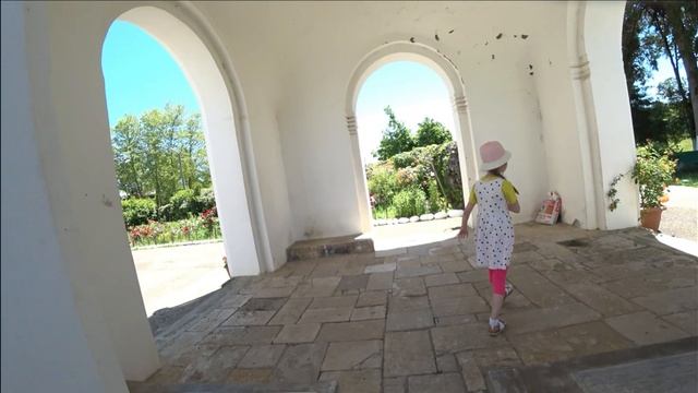 Путешествие по Абхазии на машине 2022. Илорский храм. Горячие источники в Кындыг. смотреть онлайн