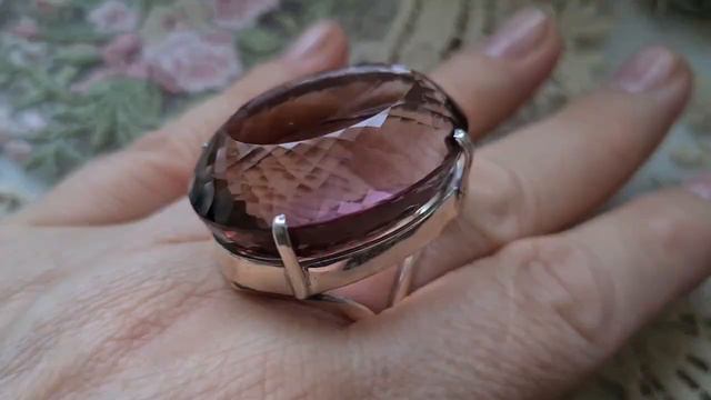 122.Натуральные камни.Аметрин.