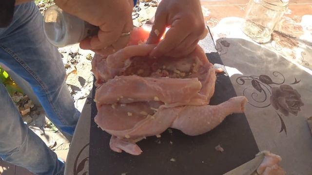 Курица горячего копчения целиком.  Как закоптить курицу в коптильне на костре.