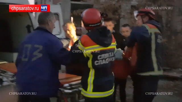 ЧП-САРАТОВ. ПОДРОСТОК УПАЛА С 5 ЭТАЖА В ШАХТУ ЛИФТА смотреть онлайн