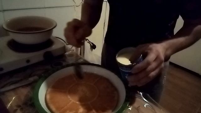 Делаю ТОРТ Своими Руками / Как Сделать Торт из Медовых Коржей / Погнали Жрать смотреть онлайн