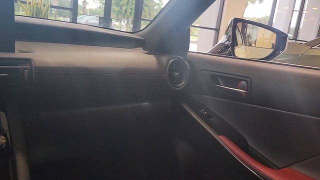 Lexus Certified Car of The Week | 2023 Lexus IS300 смотреть онлайн