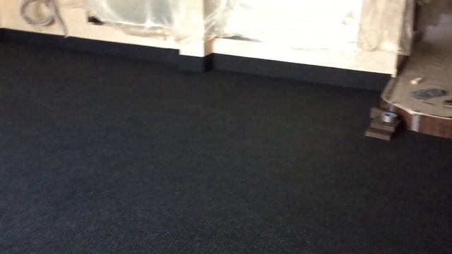 Монтаж покрытия в домашнем тренажерном зале. смотреть онлайн
