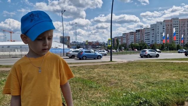 Пешеходный переход. Где и как переходить дорогу, устами ребенка смотреть онлайн