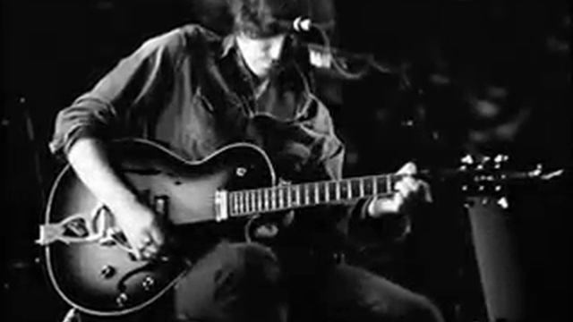 The Coral - Venom Cable (Live @ Royal Court, Liverpool, 20.12.03) смотреть онлайн